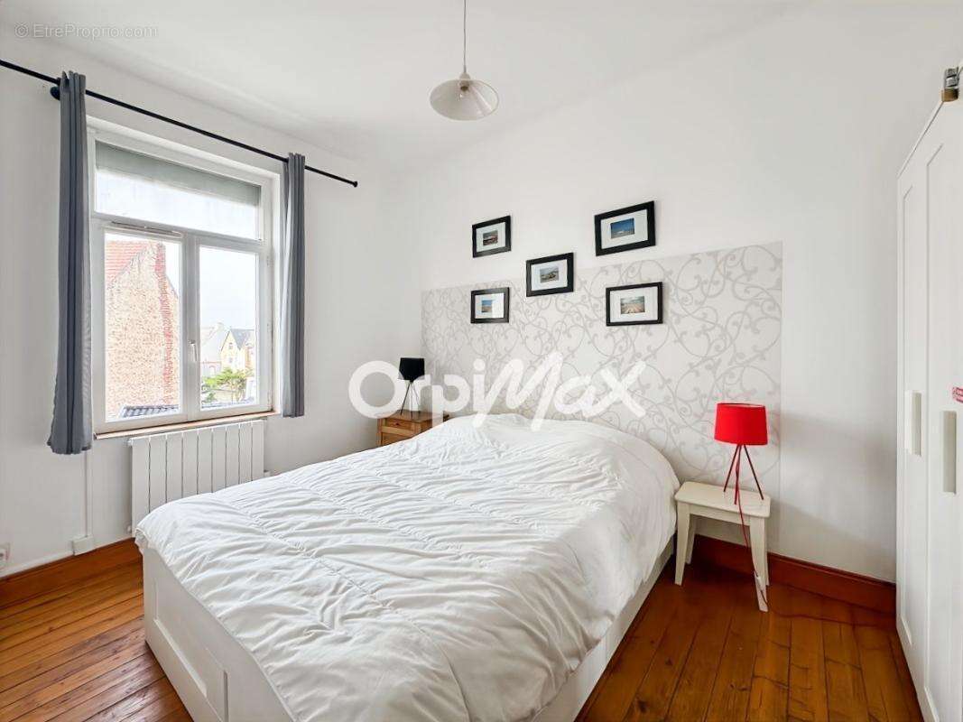 À vendre en exclusivité à wimereux • appartement de caractère 2 chambres avec garage • - photo 10