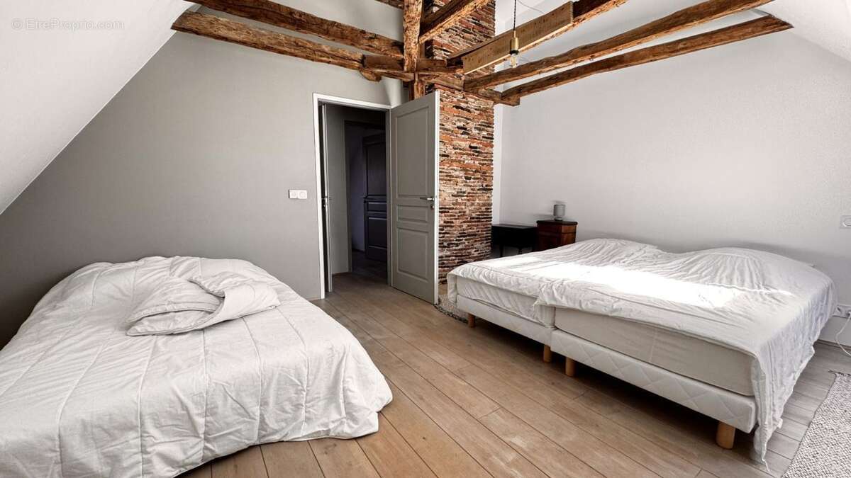 Maison à TOUR-DE-FAURE