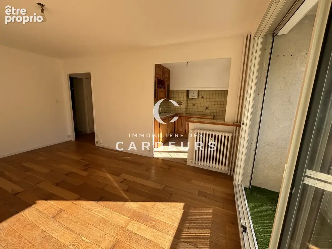 Vente appartement de type 3, centre ville à pied, stationnement, balcon, cave - photo 2