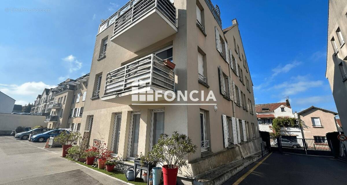 Appartement à CHAMPS-SUR-MARNE