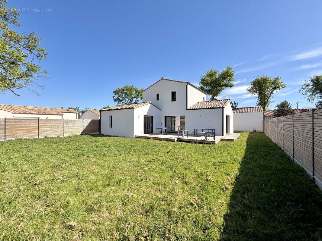 Maison - Maison à CHALLANS