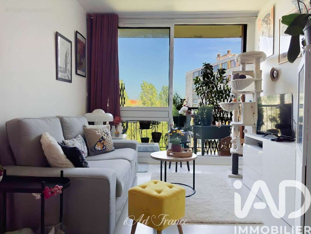 Photo 2 - Appartement à FONTENAY-LE-FLEURY