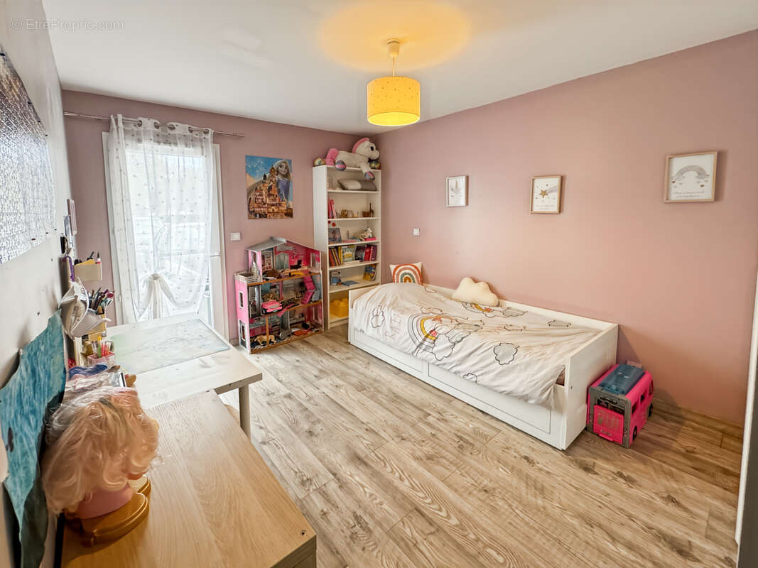 Maison à PAREMPUYRE