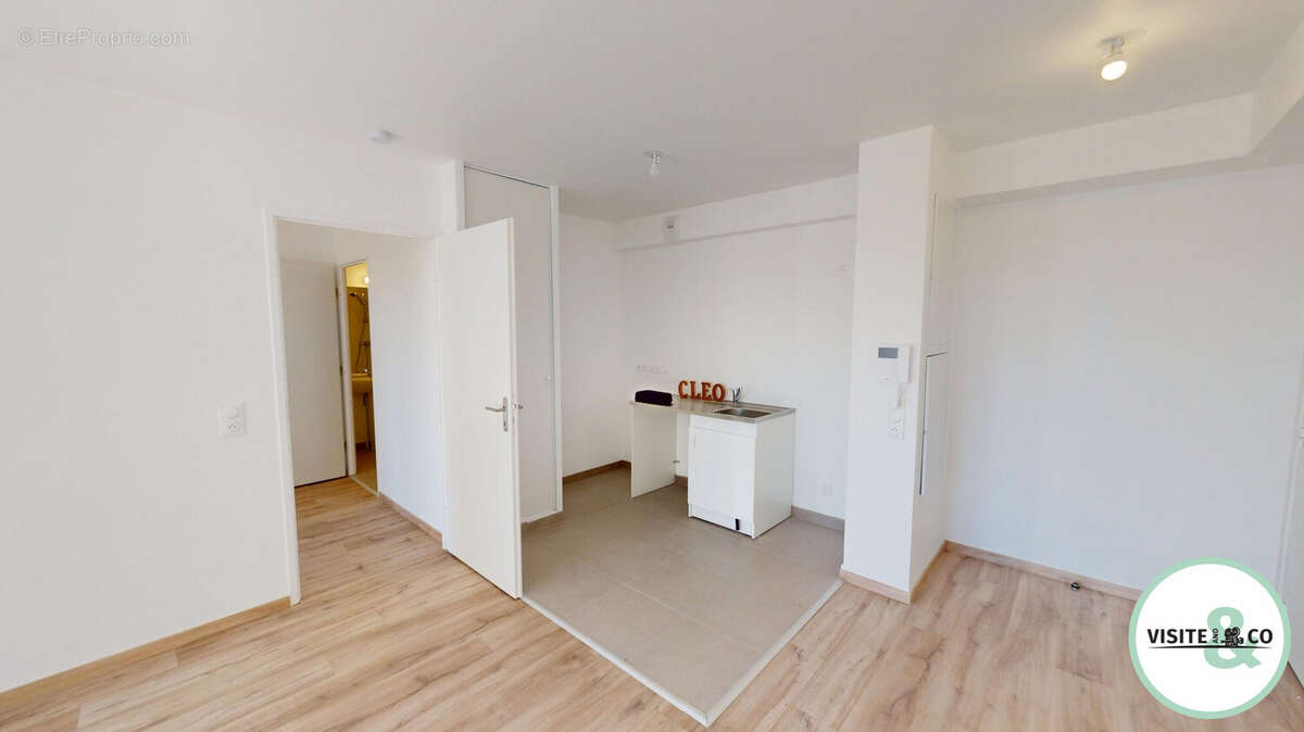 Appartement à FLEURY-SUR-ORNE