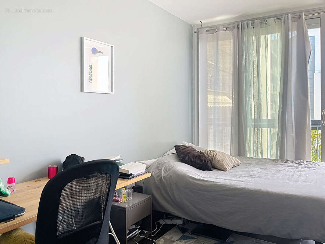 Appartement à SURESNES