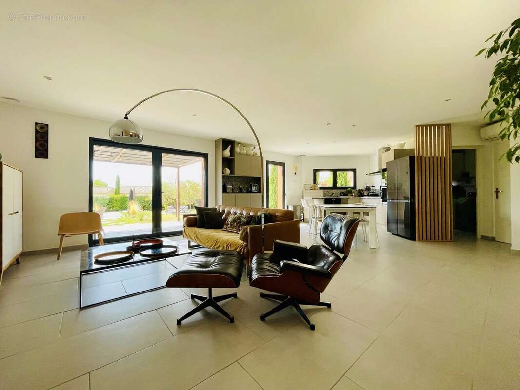 Maison 135 m² à Saint-Maurice-Sur-Eygues  - photo 8