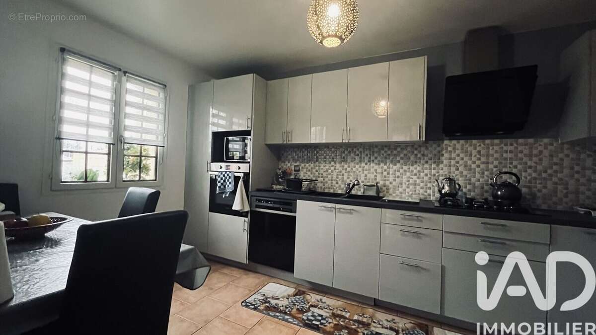 Photo 3 - Maison à VIRY-CHATILLON