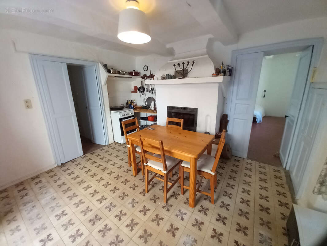 Grande Maison de vilage avec vue. - photo 4