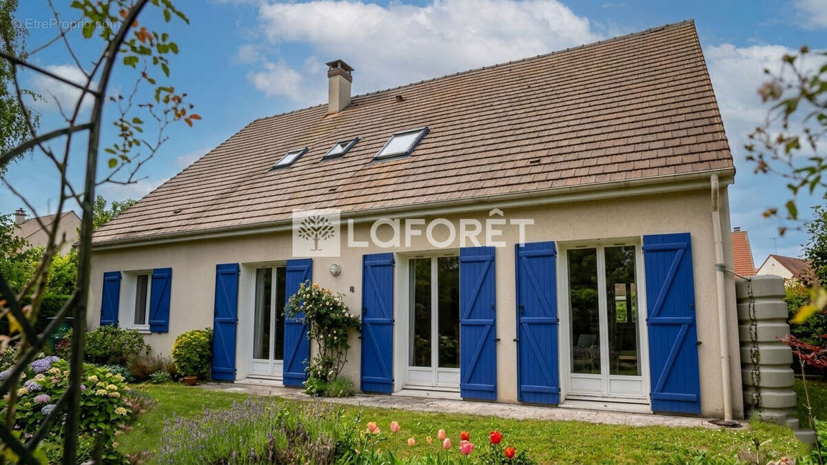 Maison à MARCOUSSIS
