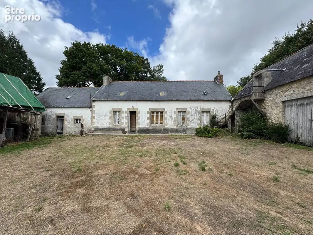 Rare ? Ensemble en pierre à rénover, cour fermée, terrain de 2500 m² - photo 3
