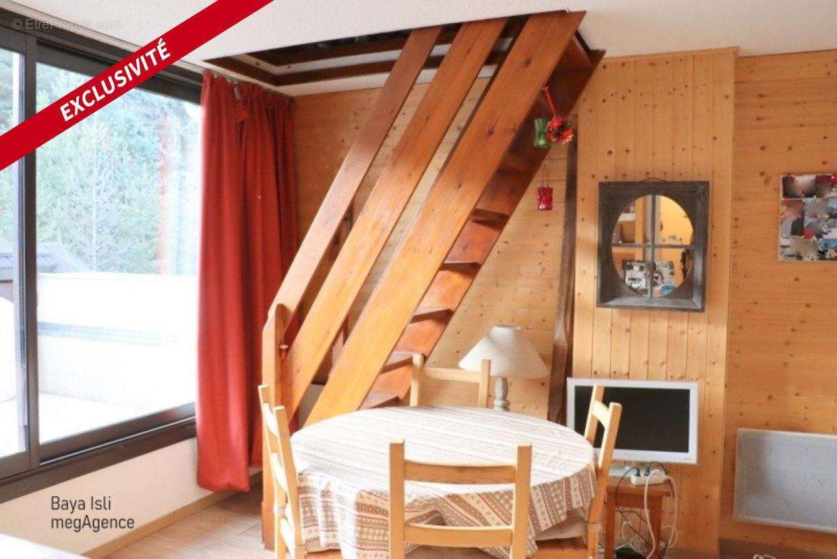 Appartement à UVERNET-FOURS