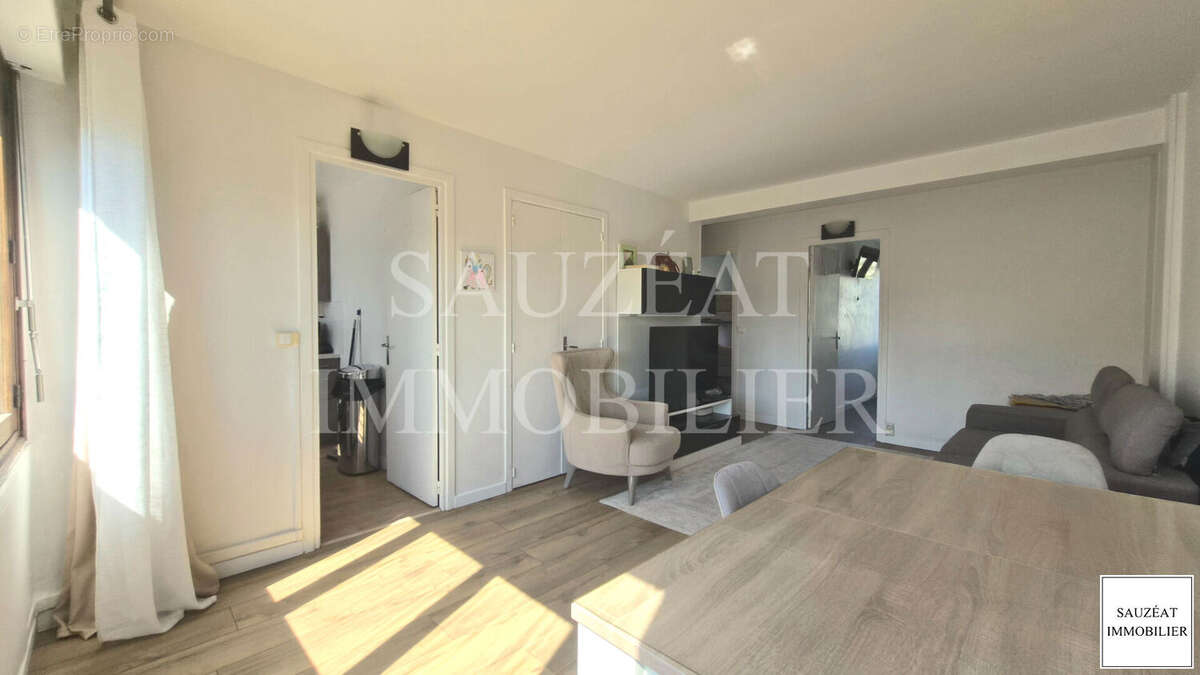 Appartement à BAGNEUX
