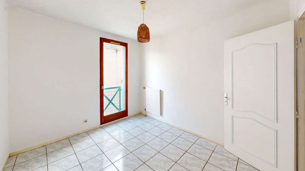 Appartement à LE PONT-DE-CLAIX