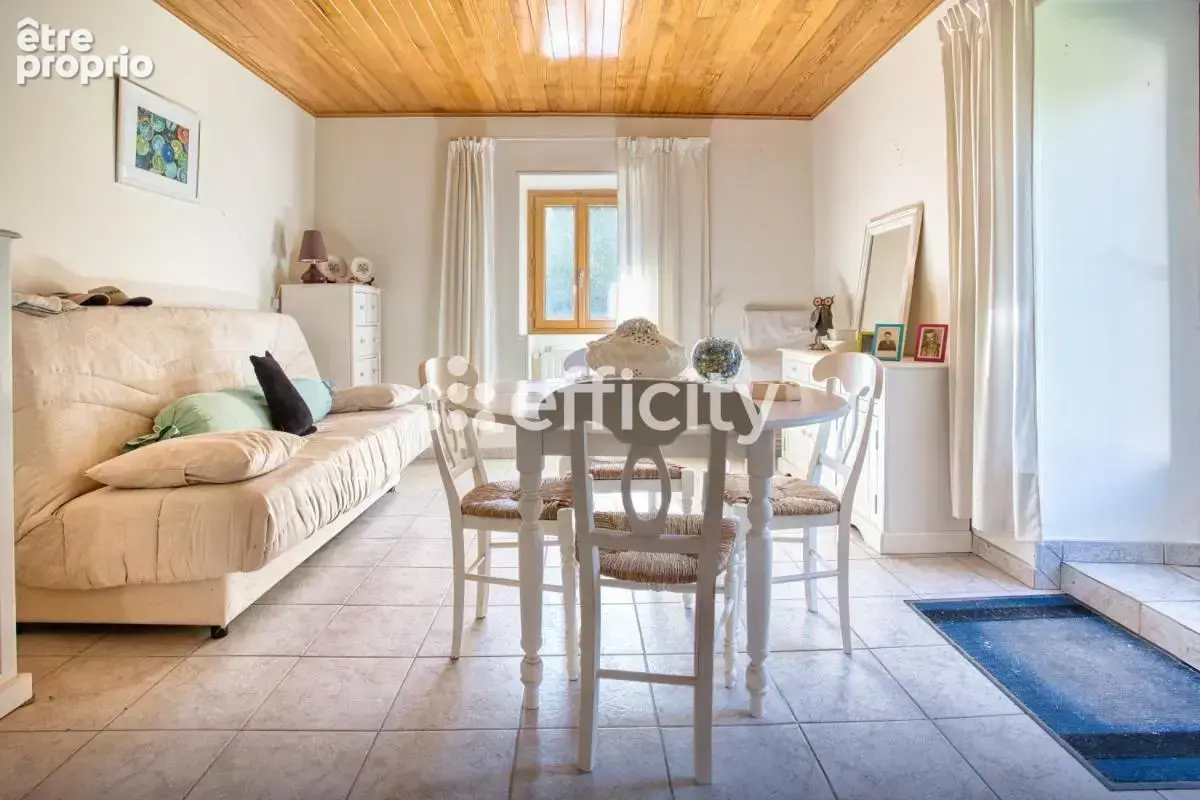 Maison 6 pièces 210 m² à vendre à Bassillac (24330) - photo 5