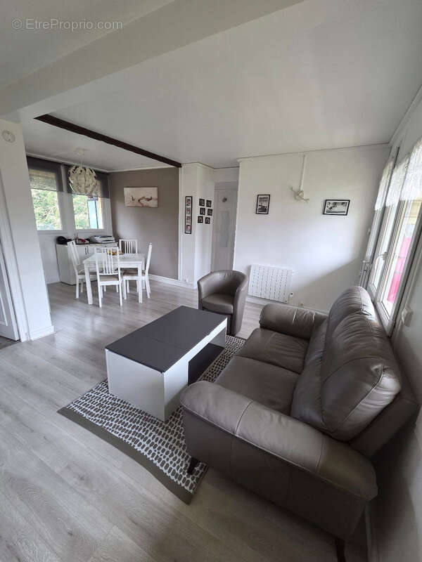 Appartement à CORBEIL-ESSONNES