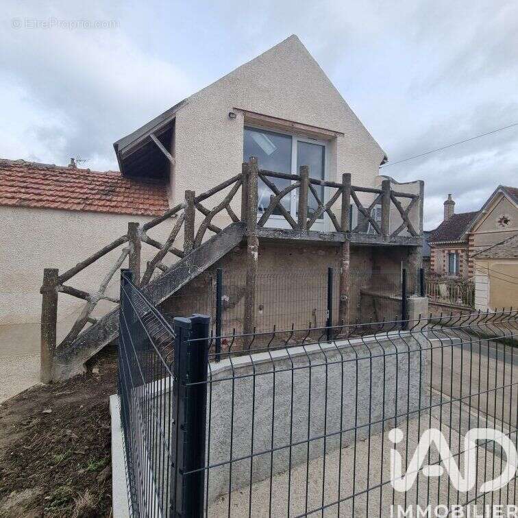 Photo 2 - Maison à VINNEUF