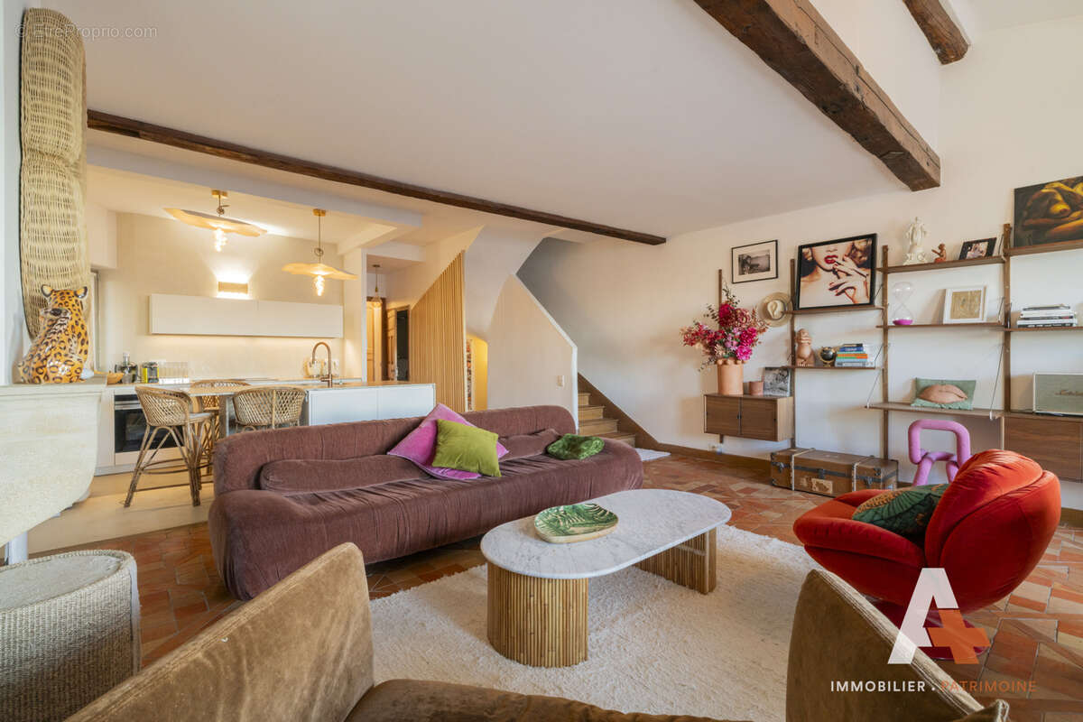 Appartement à MARSEILLE-7E