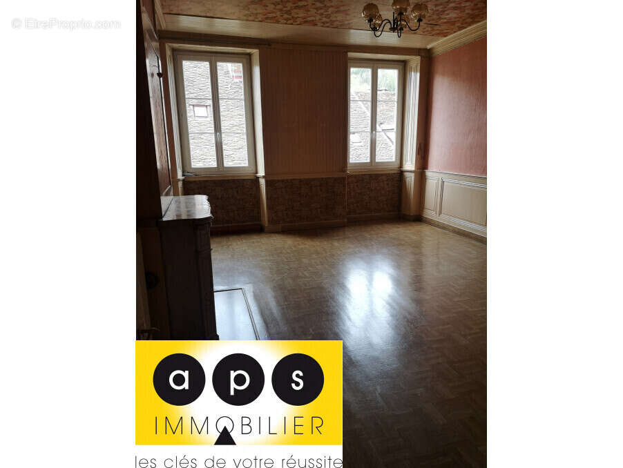 Maison à SALINS-LES-BAINS