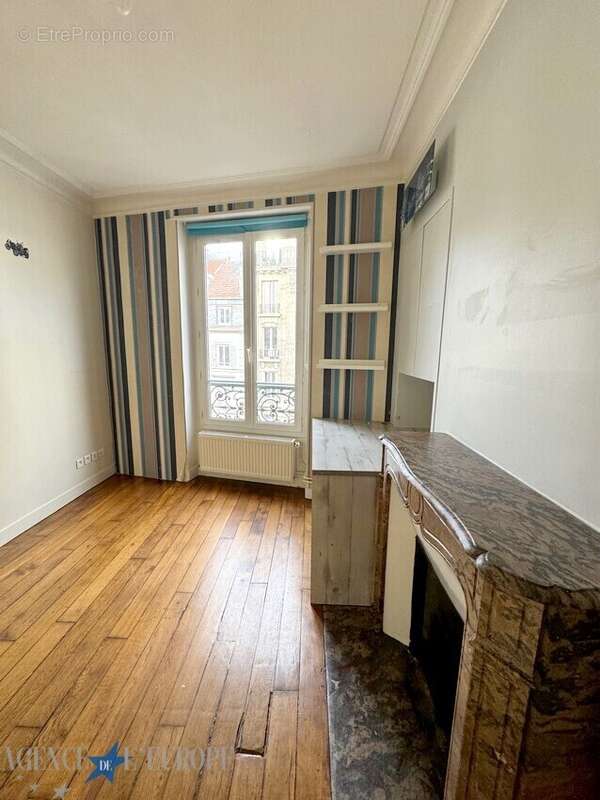 Appartement à PARIS-10E