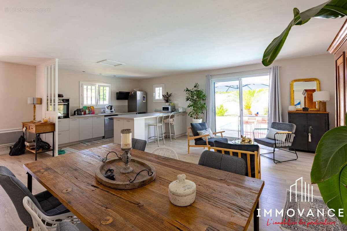 Maison à VENDARGUES