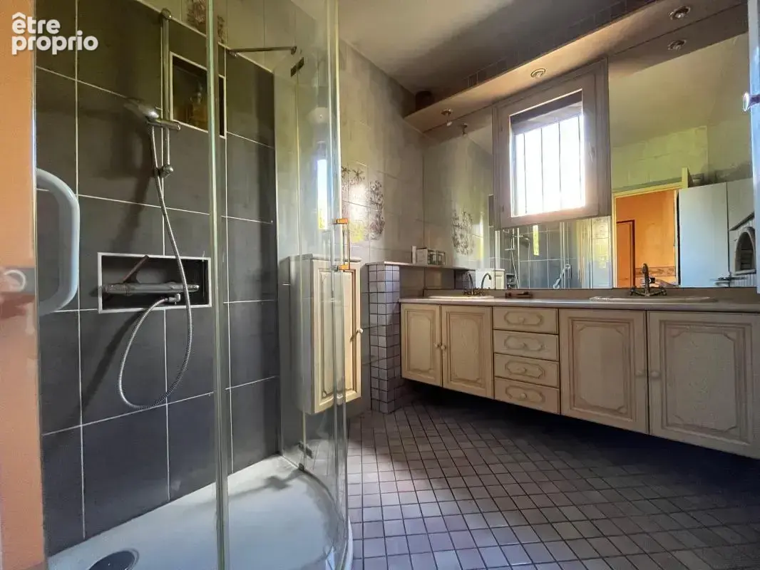La jarrie – maison de 151 m² – 5 chambres – terrain de 1 270 m² - photo 7