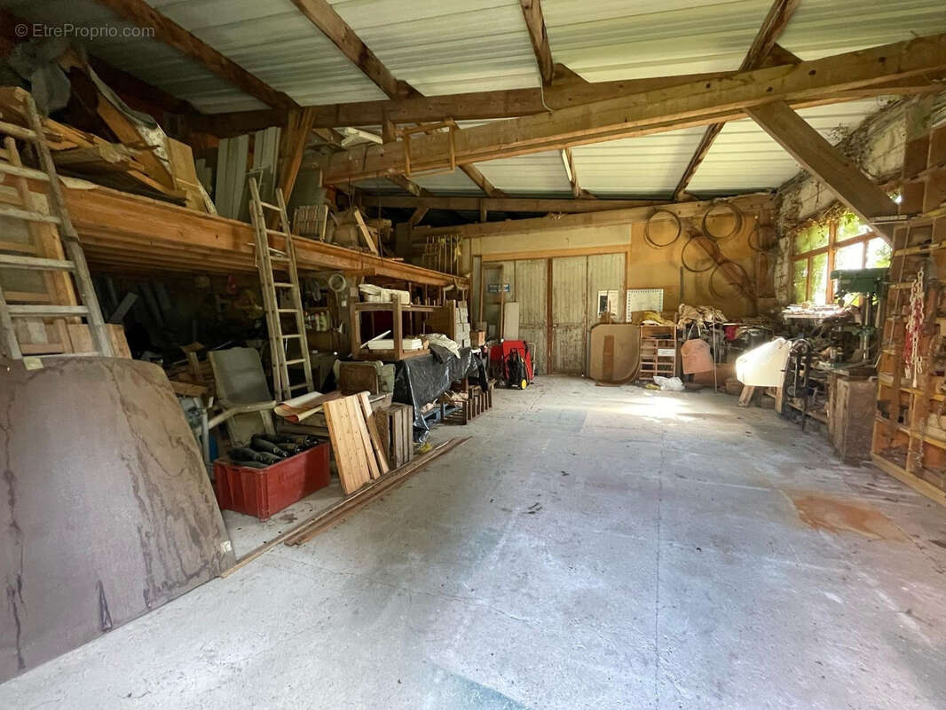 Propriete maison de maître 11 pieces + dependances sur terrain de 3400 m2 - 10 min de gueux - photo 26