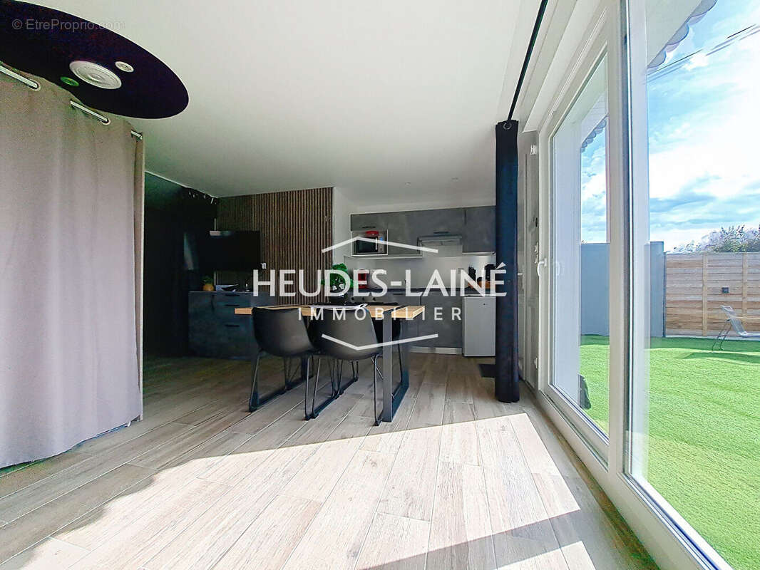 Maison à SAINT-PAIR-SUR-MER