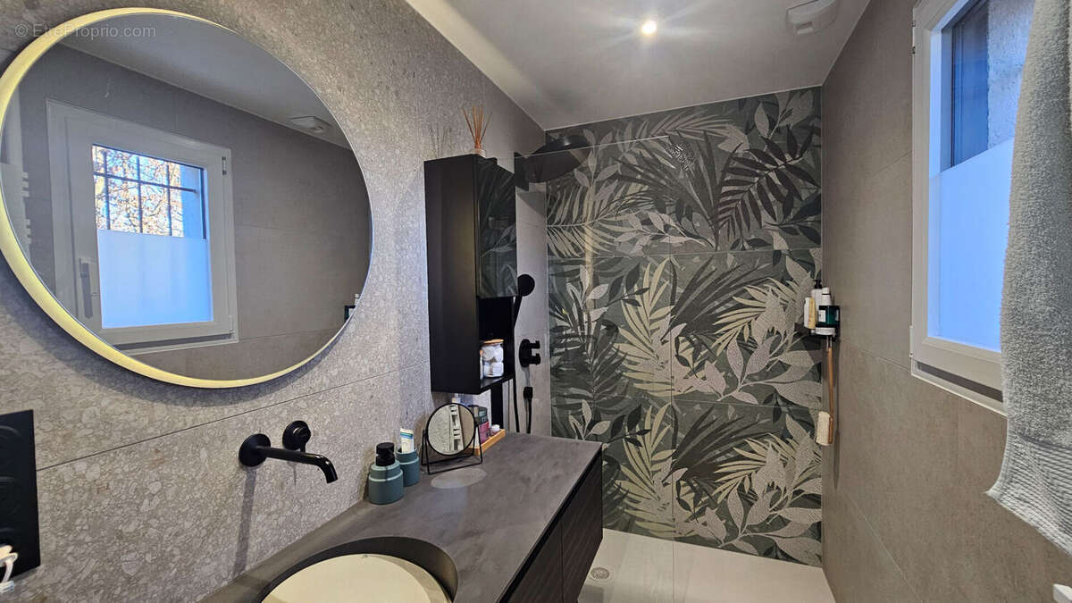 Maison à CHENS-SUR-LEMAN