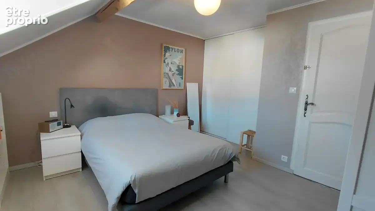 Appartement duplex de 140 m2 habitables avec cave et grenier - photo 7