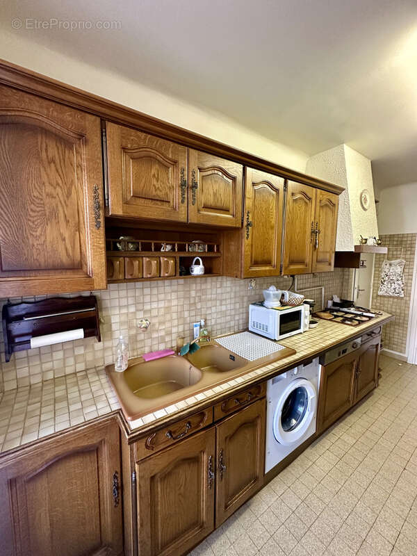 Appartement à MARSEILLE-3E