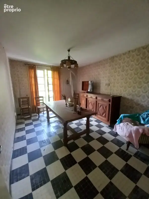 Propriété avec maison d'habitation 150m2, dépendances et 1ha de terrain - photo 4