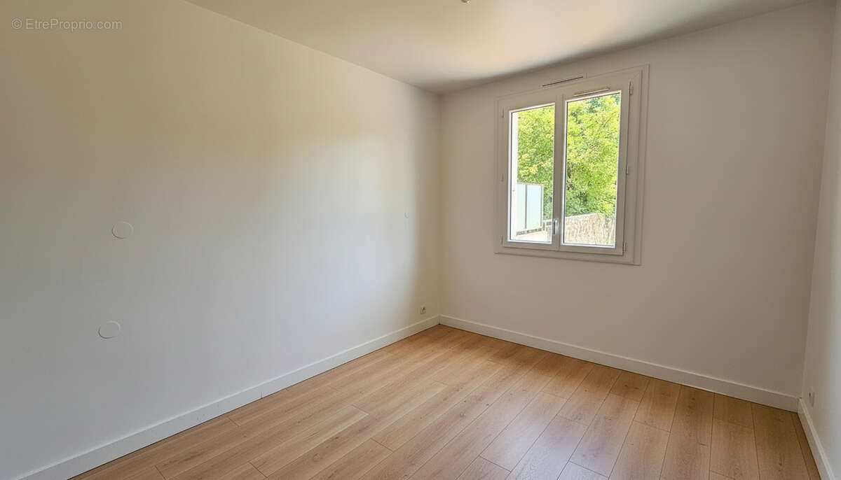 Appartement à SAINT-CYR-SUR-LOIRE