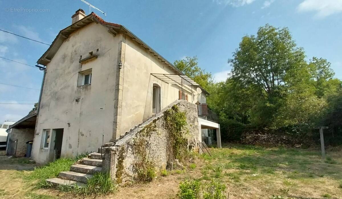 Maison à VAILHOURLES