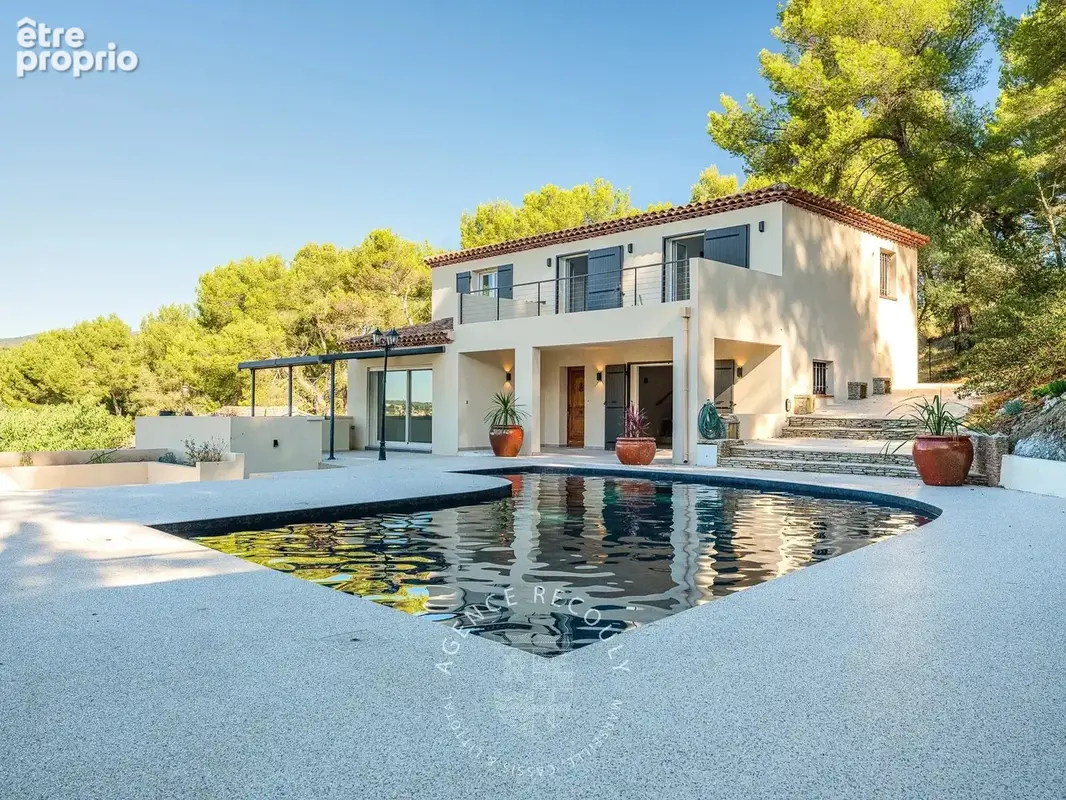 Villa rénovée avec piscine-13190 allauch - photo 1