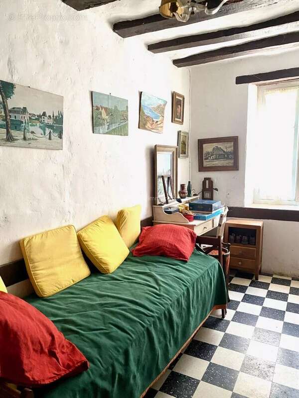 Maison à LA CHARTRE-SUR-LE-LOIR