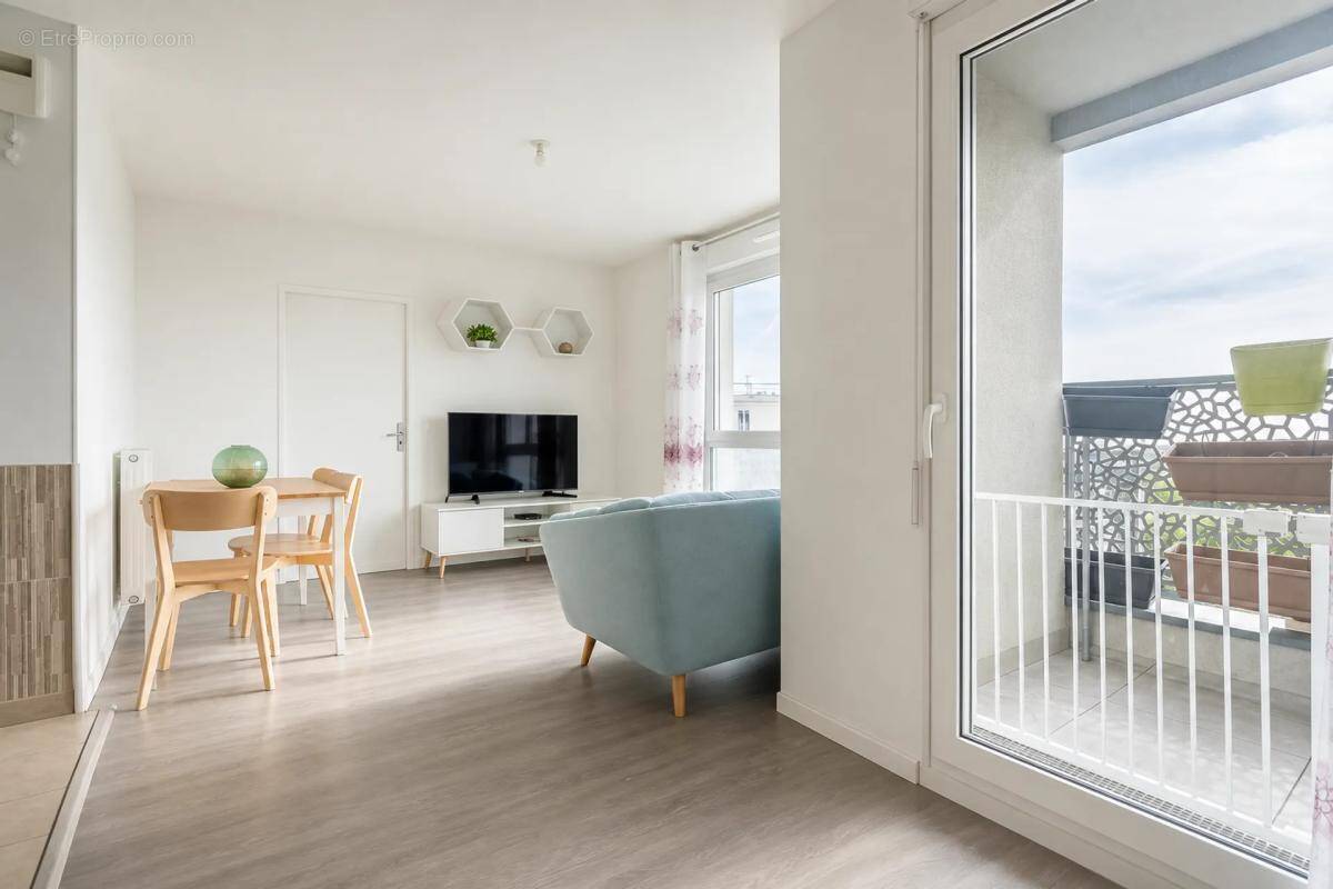 Appartement à LE PERREUX-SUR-MARNE
