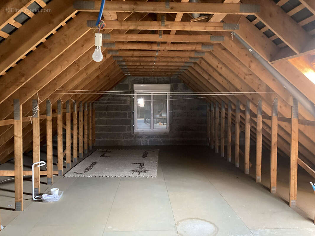 Maison à DONVILLE-LES-BAINS