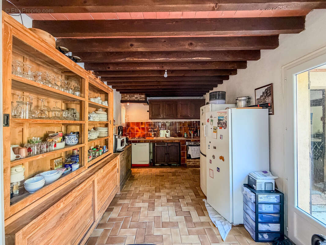 Villa T5 134 m2 avec piscine - photo 4