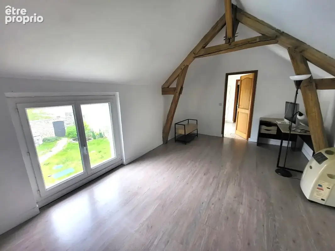 Ensemble immobilier de 277 m2 plus grange ! - photo 8