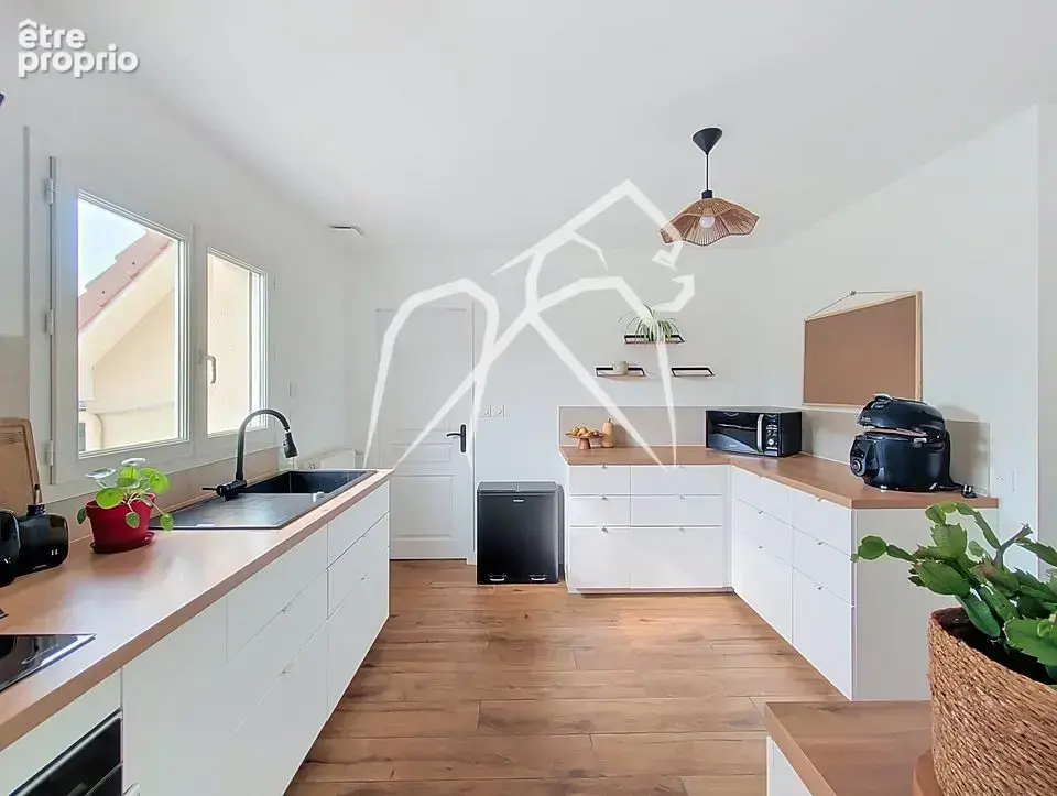 Maison mitoyenne  3 chambres  110m²  YMARE - photo 5
