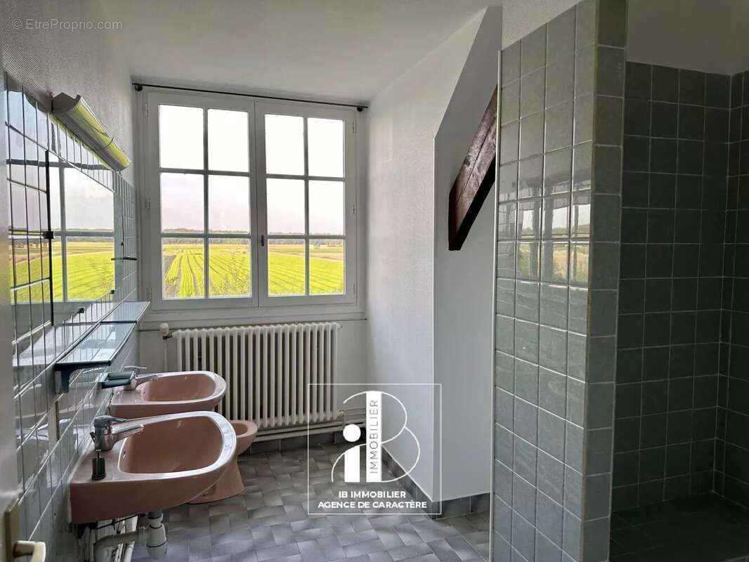 Maison à SAINT-MARTIN-EN-BIERE