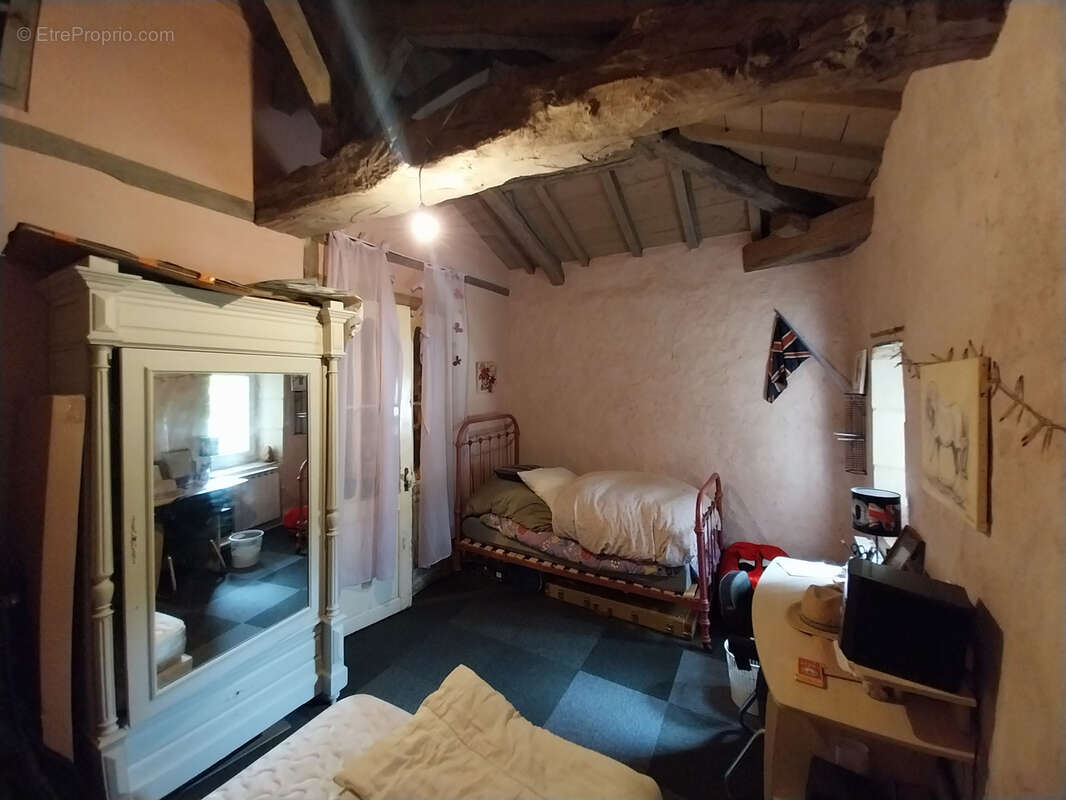 Maison à ESCOUSSANS