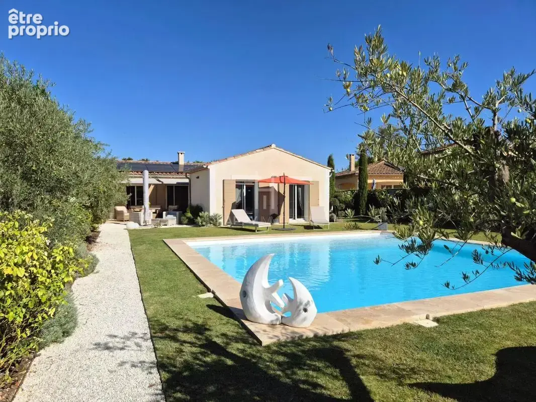 Photo Maison à Molleges au prix de 576 000€