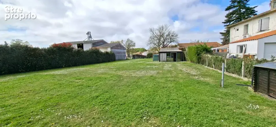 Terrain à SAINT-SULPICE-DE-ROYAN
