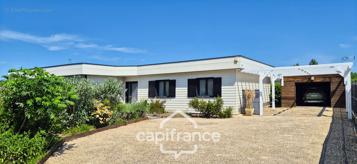 Maison contemporaine avec piscine et garage – sans vis-à-vis – bellerive-sur-allier / 03 - photo 12