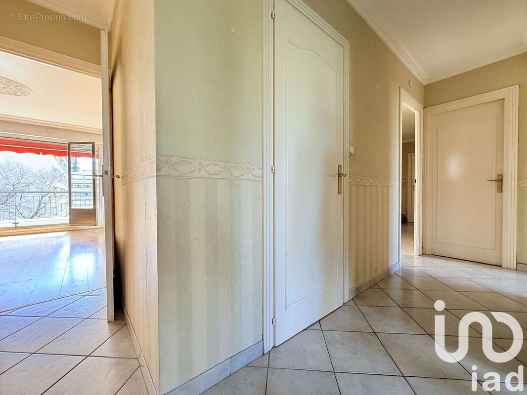 Photo 8 - Appartement à ECHIROLLES