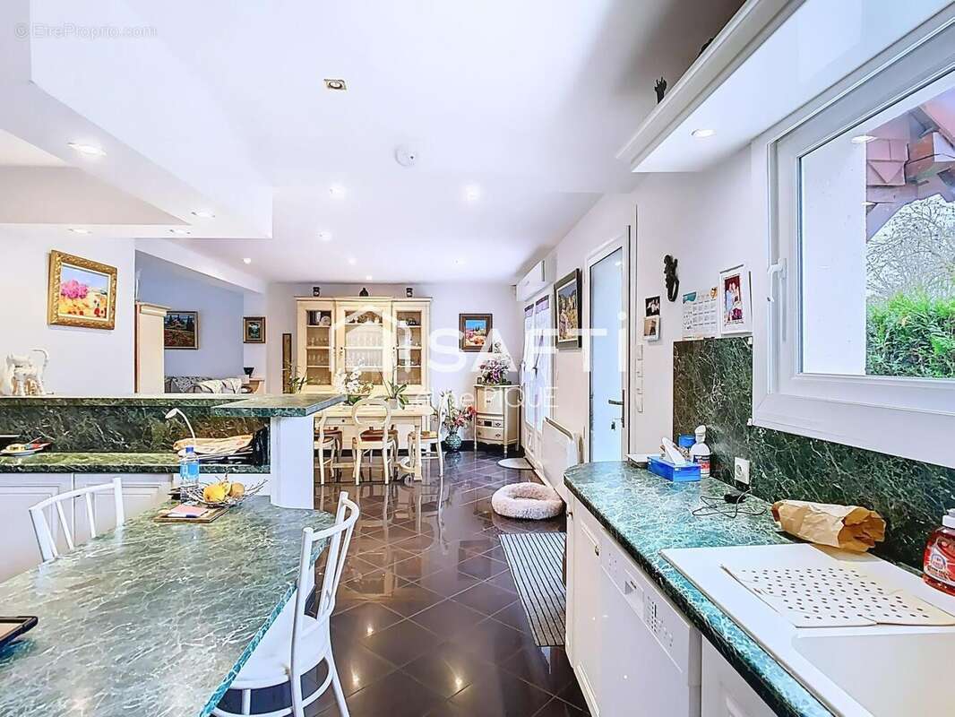 Photo 2 - Maison à CAEN