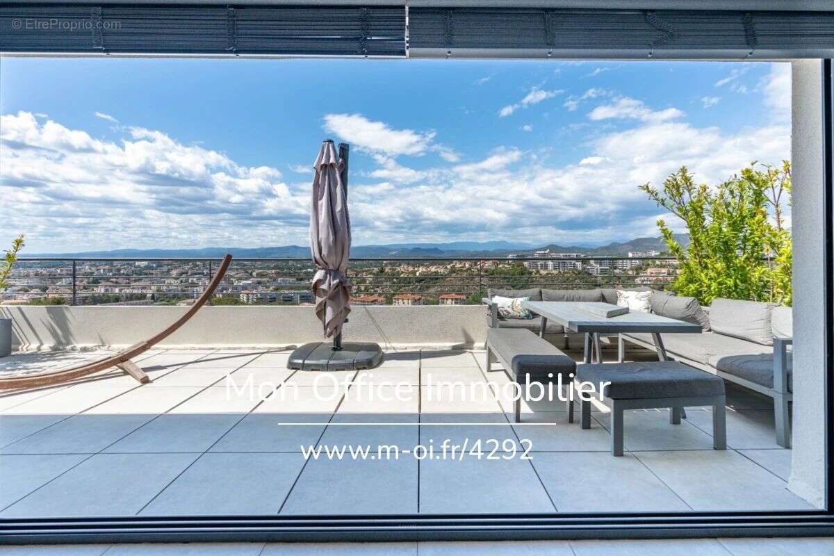 Référence : 6690-SIC. - EXCLUSIVITE Villa loft vue panoramique Saint Raphaël - photo 4