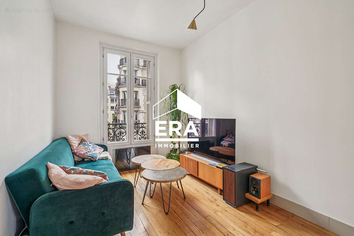 Appartement à PARIS-3E