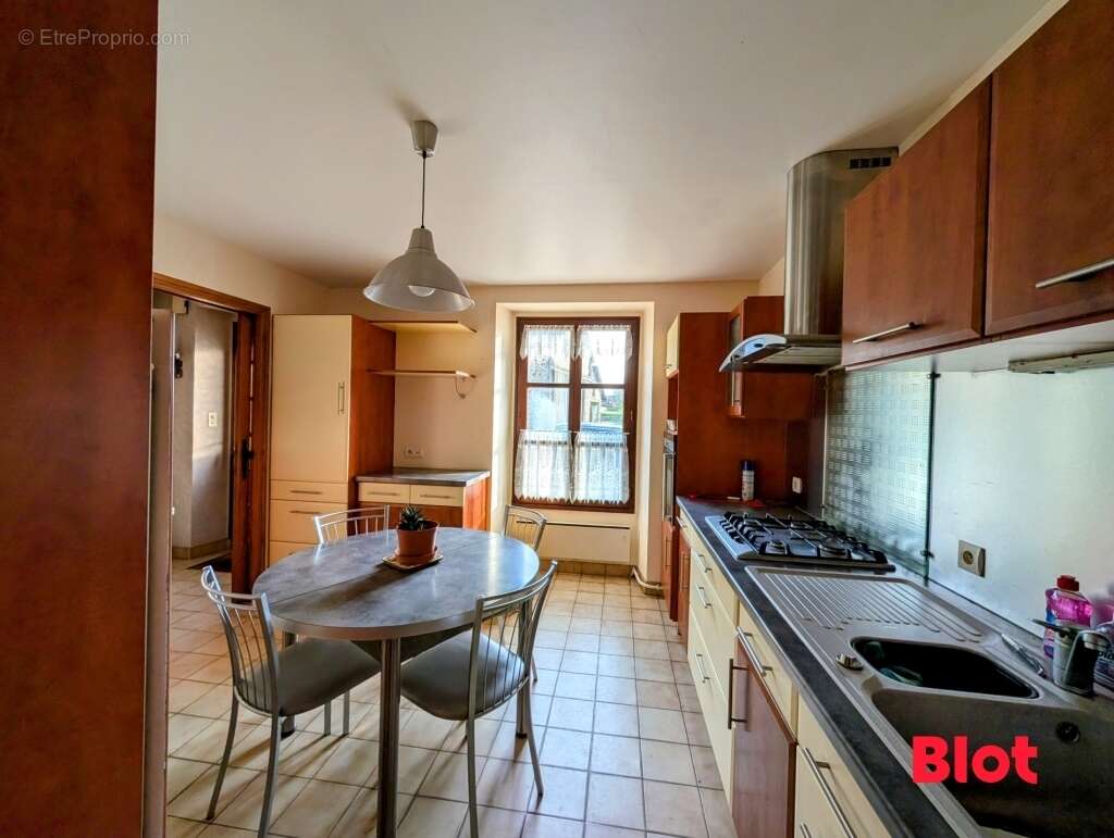 Maison à SAULNIERES